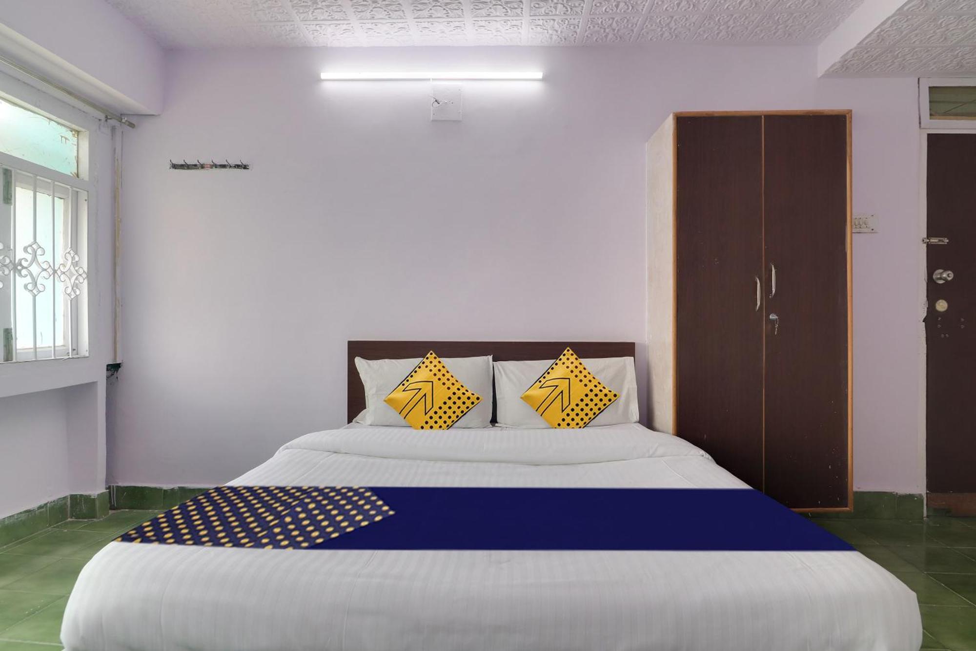 Spot On Apsara Hotel Hyderabad Esterno foto